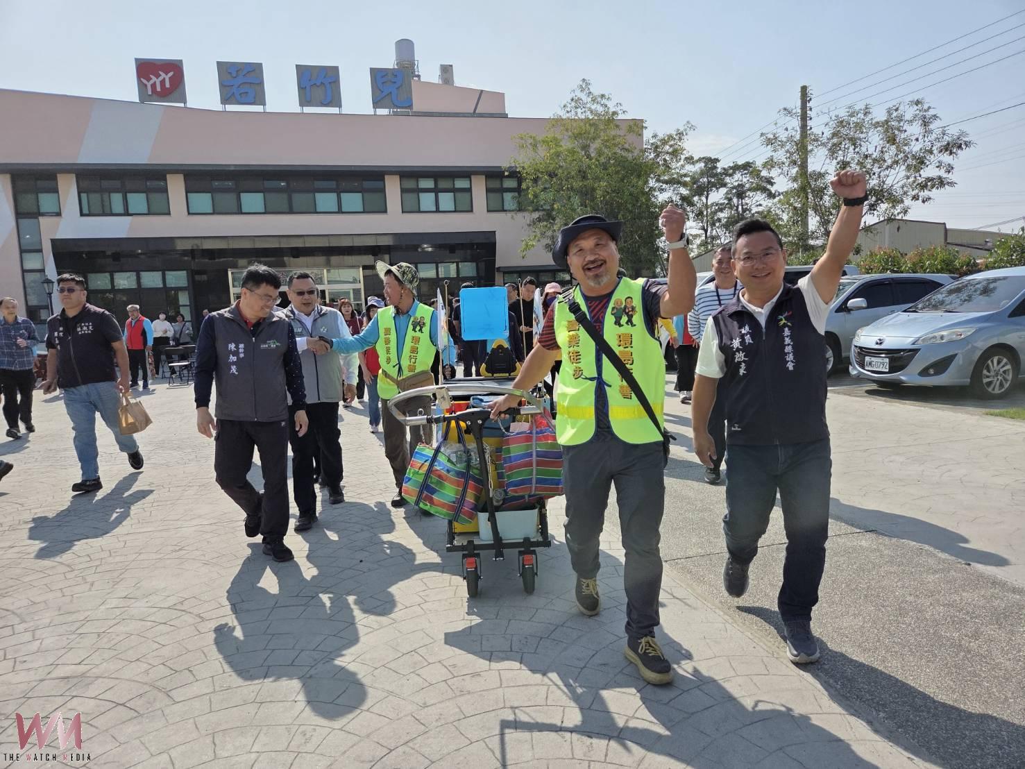 黃金生、張恭銘徒步環島　嘉義啟程公益傳愛