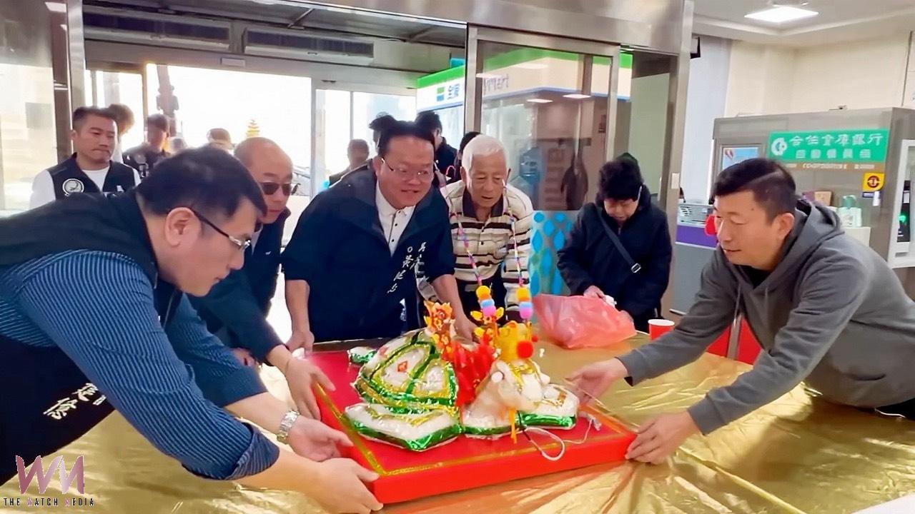 南甲海靈殿平安米龜贈送市公所  元宵節慶前祈求地方順遂