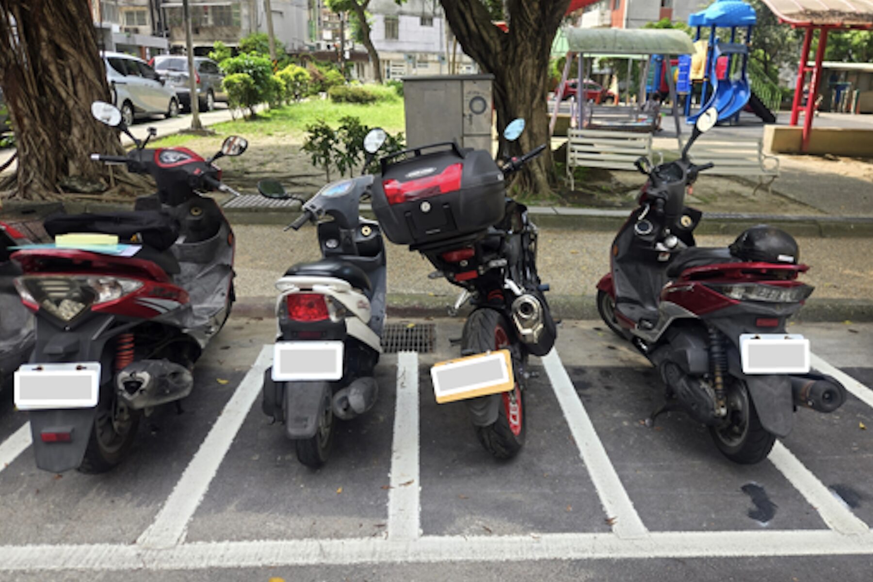 Ayg3IxgKcam8uxf7ZKL1