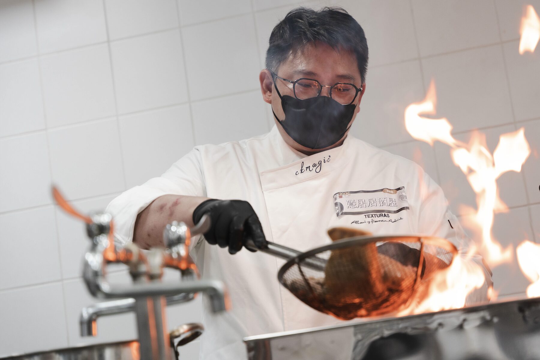 SB5JczJYeTpeIyLTLRY2