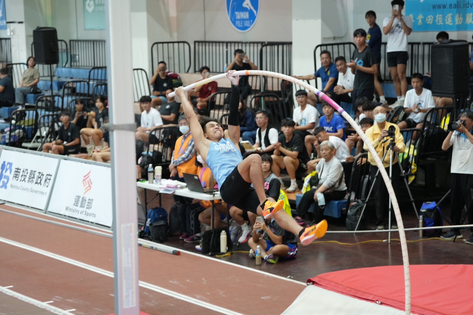 WSrNLG78RdJwDjF0DfWy