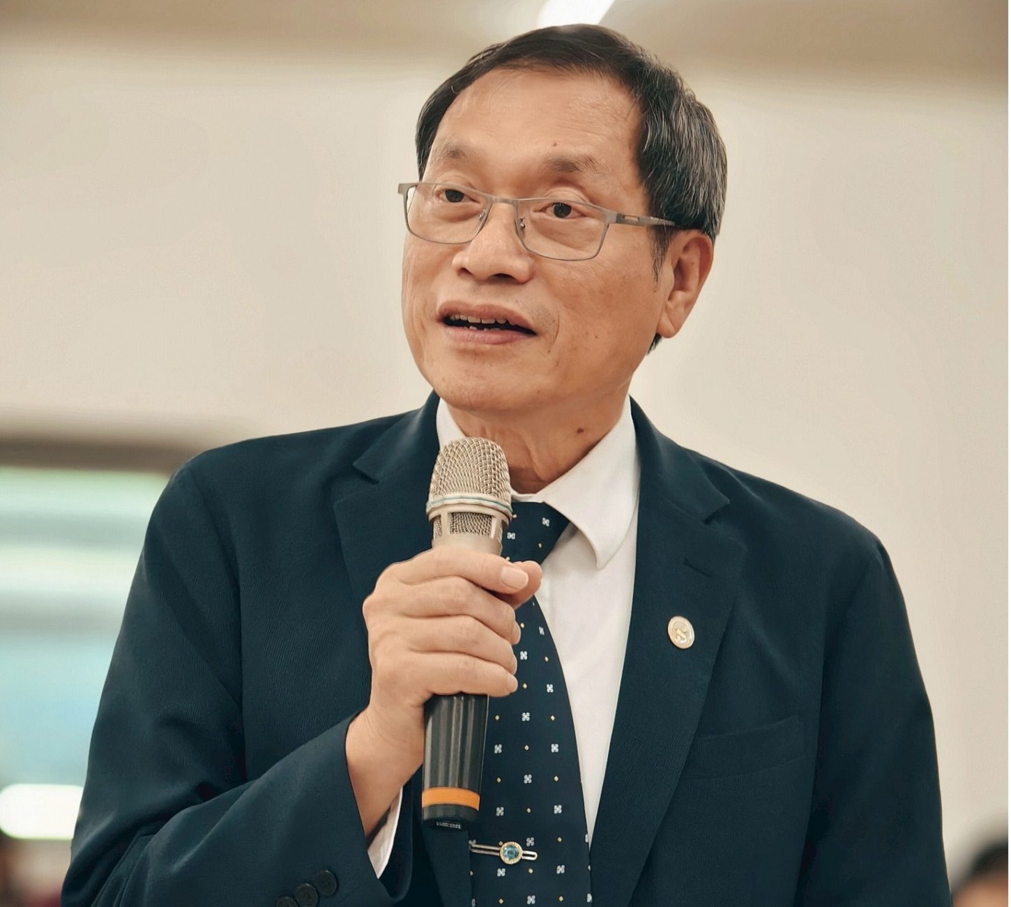 efdc1f2d705cd2d1dbe150792ad0961f-1