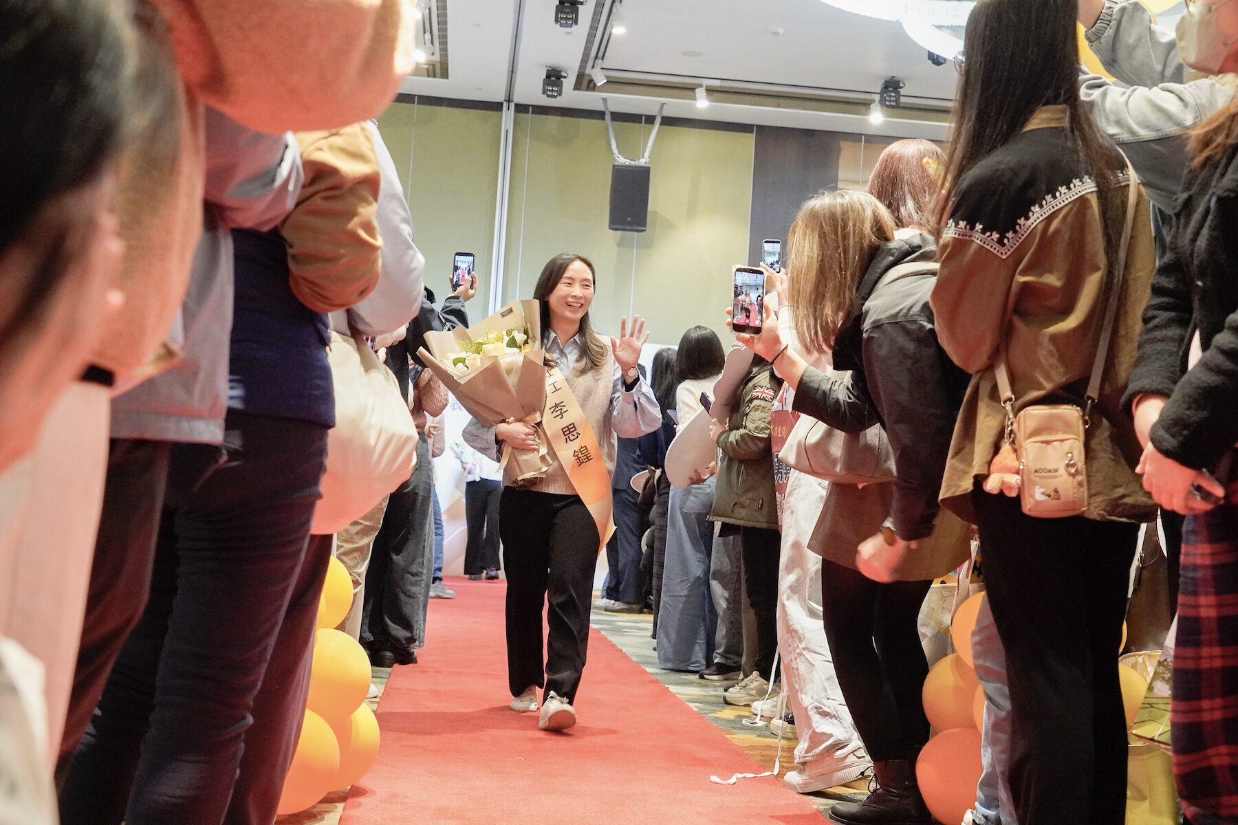 esAvouBWl31a5c2jM8Bg