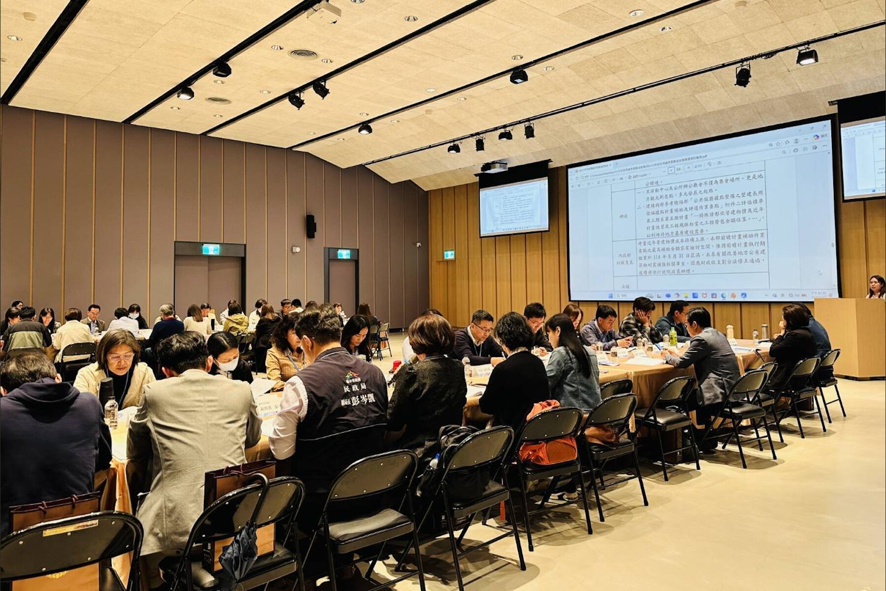 gZcT0nUUn7132uFc0Pg8