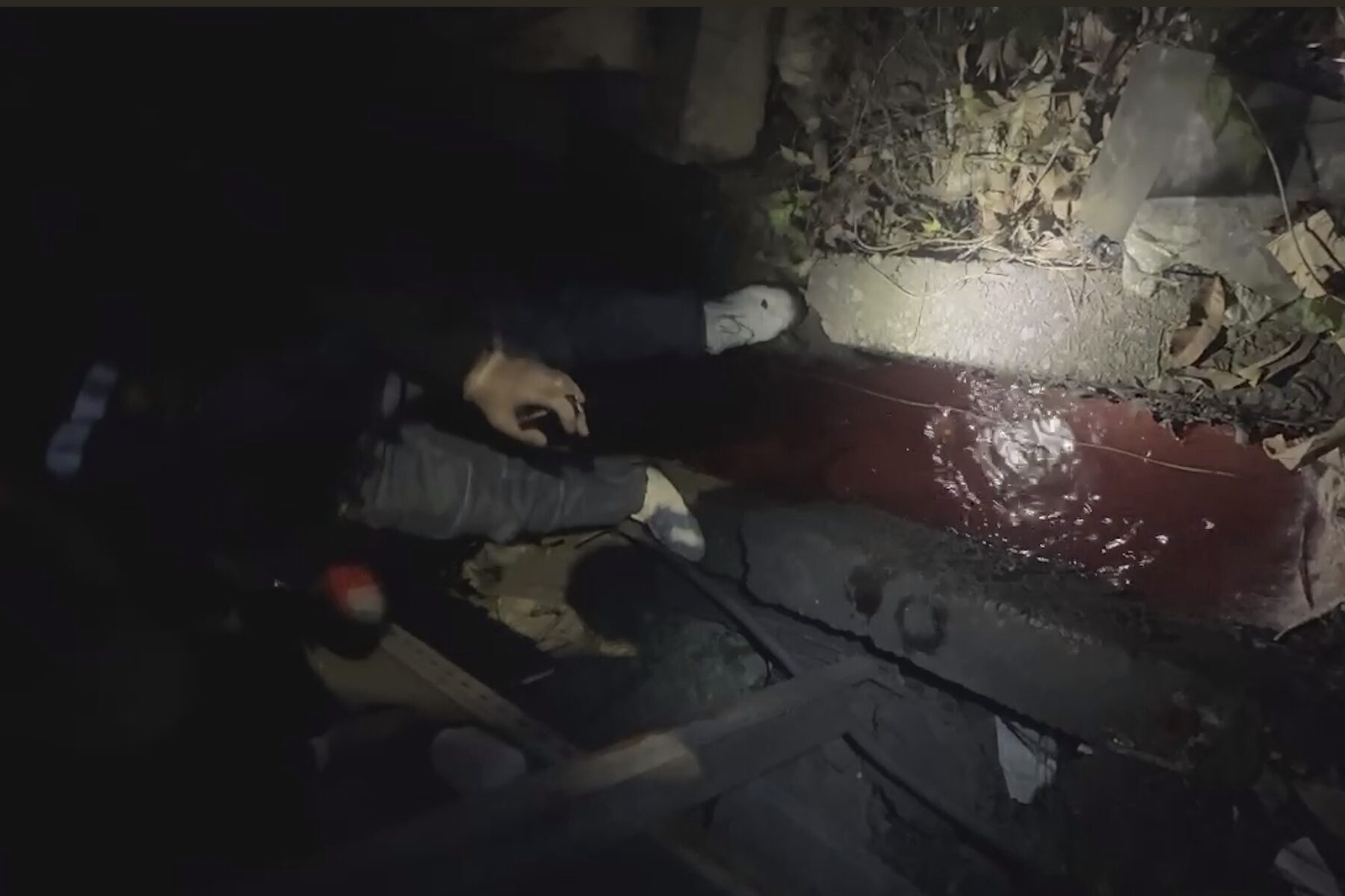 稽查重案組建功！新北查獲泰山食品業繞流排放     強力停工守護市民生活品質