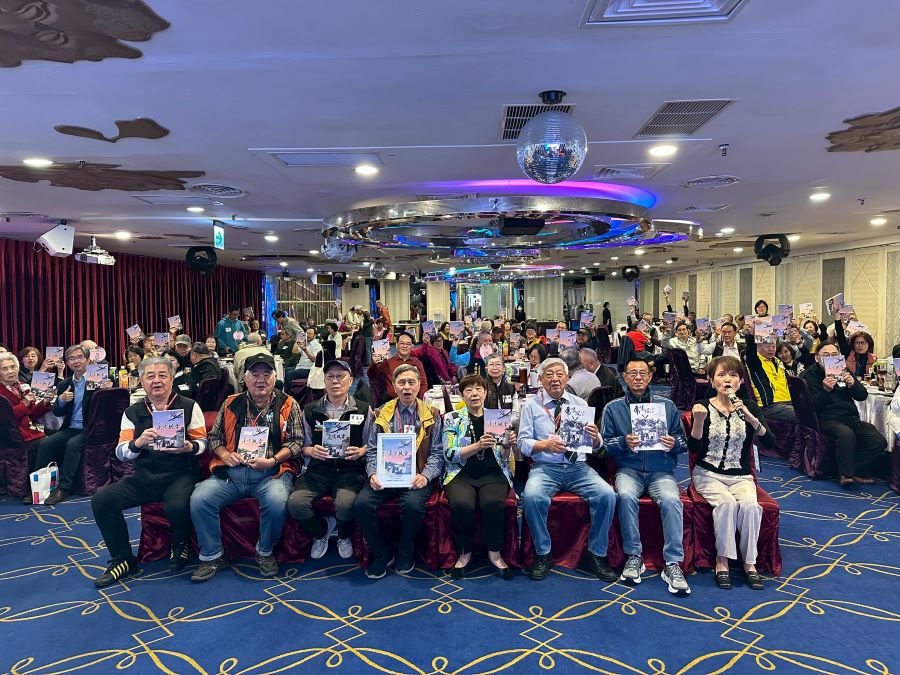 留下老一輩眷村記憶  台中市虎嘯新村住戶自行出版「虎嘯風雲」新書