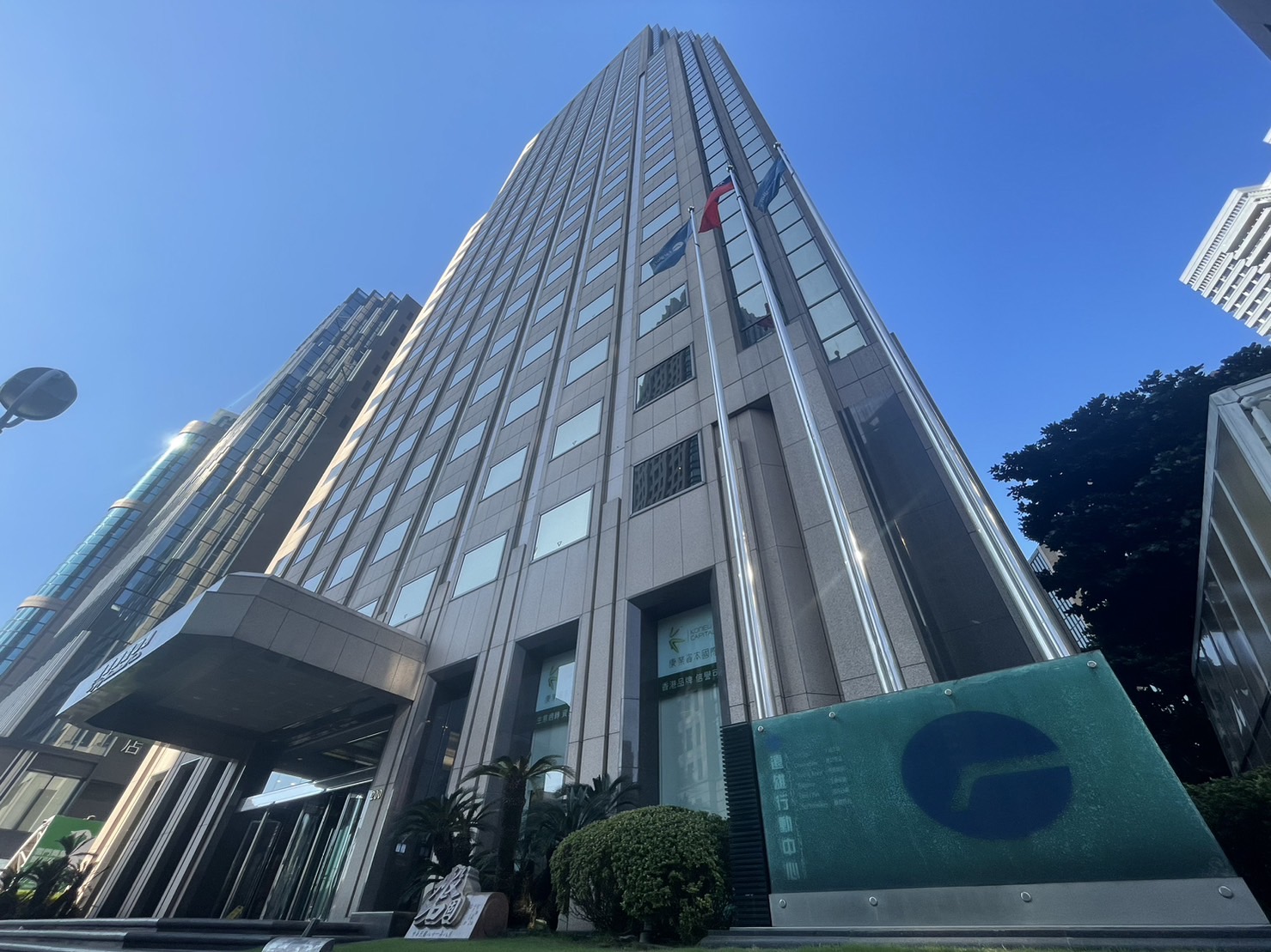 sjZauQBcRdSbLHgD7ZxM