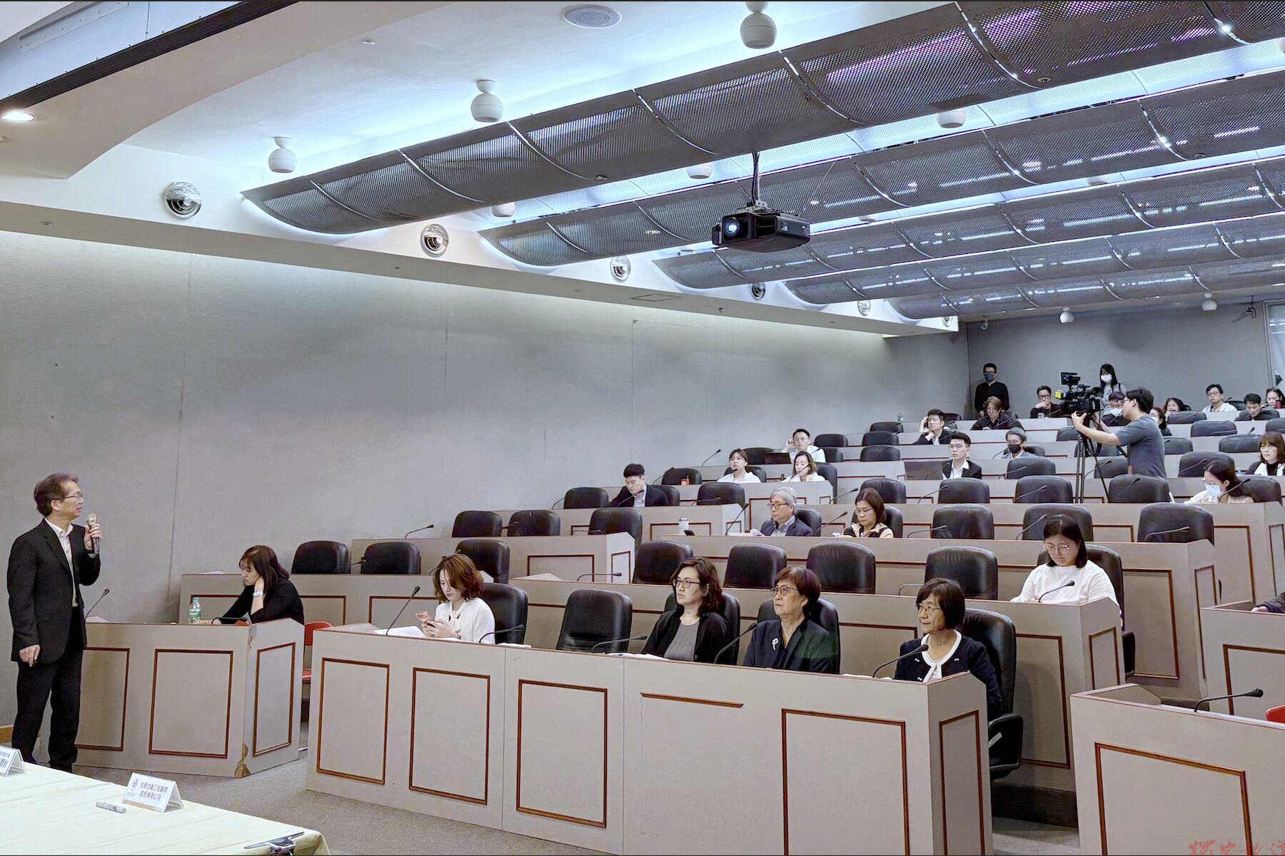 2PhaxWhEyG9M0LtS3xPC