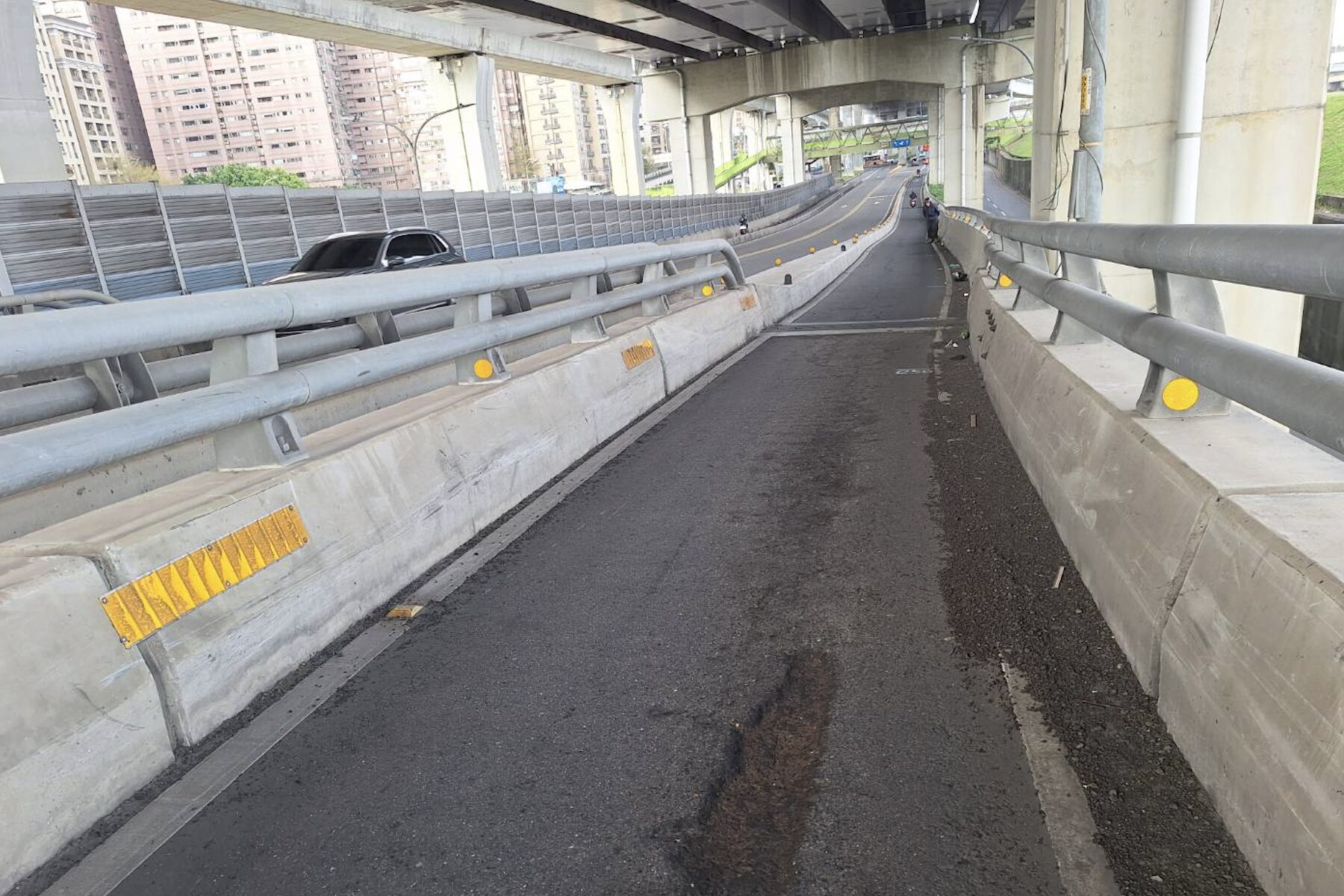 qUoB5H2WAM4Ll5fLblkR