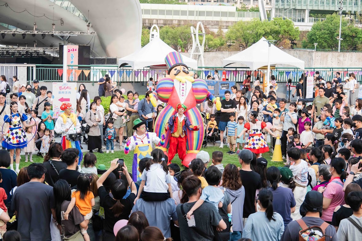 vknBom5GNav4wQ8rFa8q