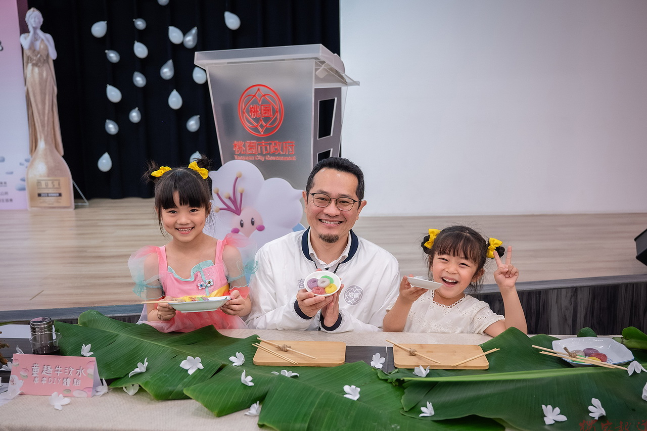 zl4qDsJf2H00D9QipJ0v