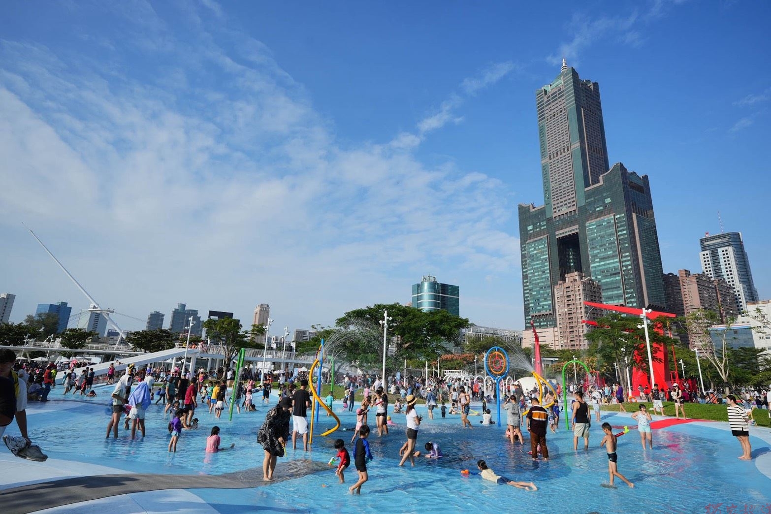 高雄海洋派對結合親子互動與海洋市集 邀請民眾週末齊聚港灣同樂 高雄海洋派對結合親子互動與海洋市集 邀請民眾週末齊聚港灣同樂