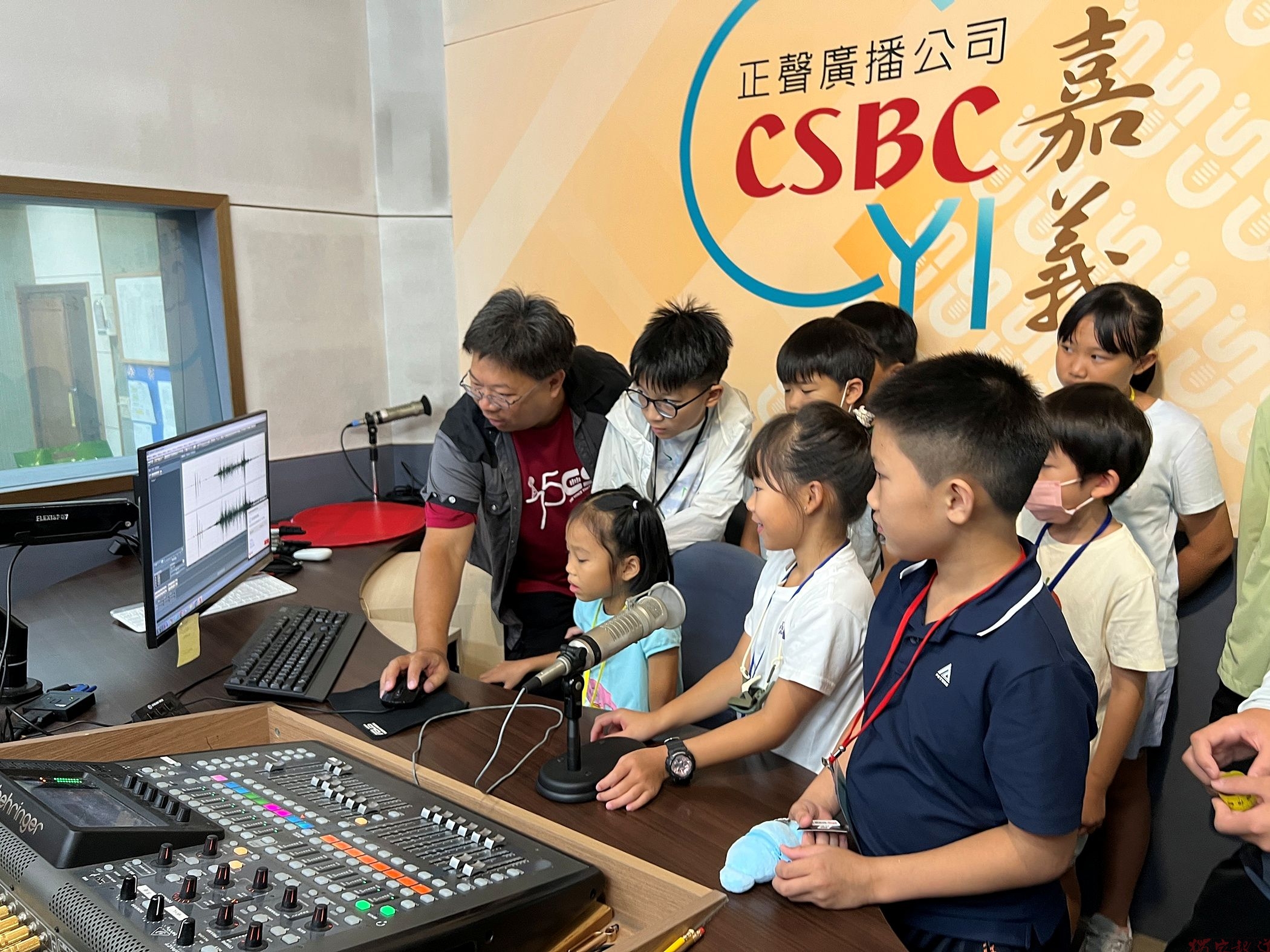 無菸教育玩創意 嘉義「小小導演」用短影音說健康 無菸教育玩創意 嘉義「小小導演」用短影音說健康