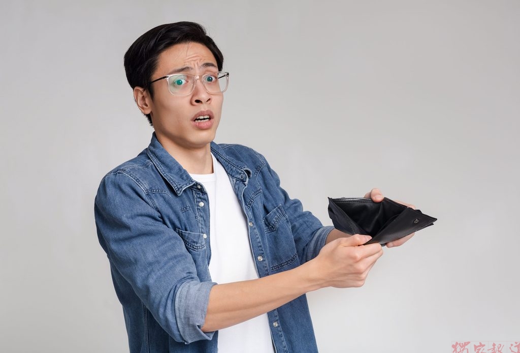 遇到請立刻逃!小氣男人的8個「奇葩摳門症狀」 遇到請立刻逃!小氣男人的8個「奇葩摳門症狀」