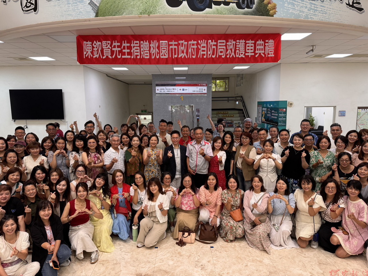 感念家人獲救 陳欽賢捐新式救護車回饋社會 感念家人獲救 陳欽賢捐新式救護車回饋社會