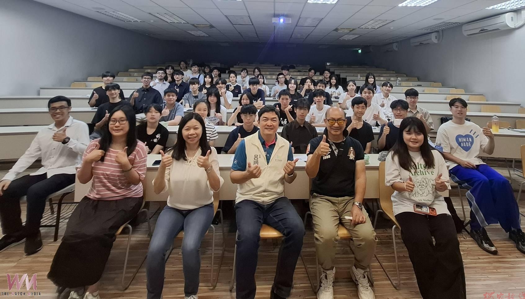 不只學AI更要做AI 「梅竹在建功」科技營讓高中生提前接軌大學研究 不只學AI更要做AI 「梅竹在建功」科技營讓高中生提前接軌大學研究