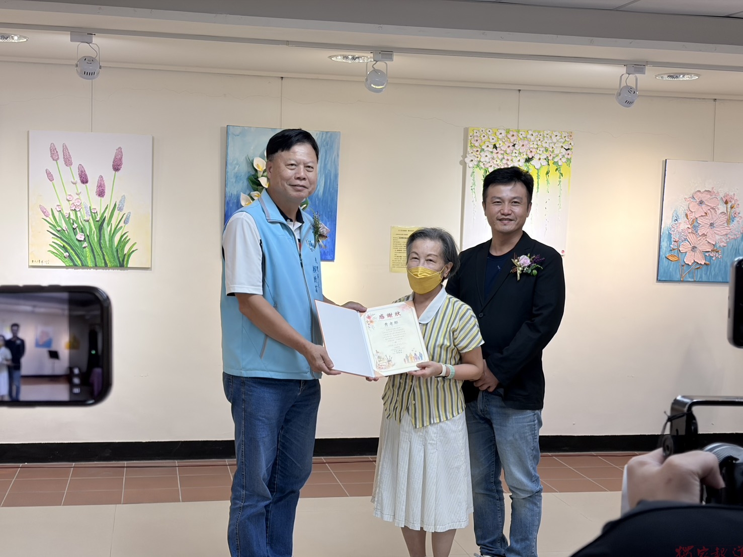 阿公阿嬤畫筆寫人生 員林「823祖父母節畫展」登場 阿公阿嬤畫筆寫人生 員林「823祖父母節畫展」登場