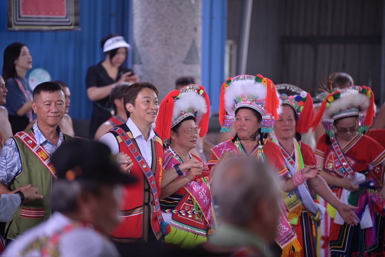 從花蓮市一路南下富里 魏嘉賢單日參與10場豐年祭 從花蓮市一路南下富里 魏嘉賢單日參與10場豐年祭