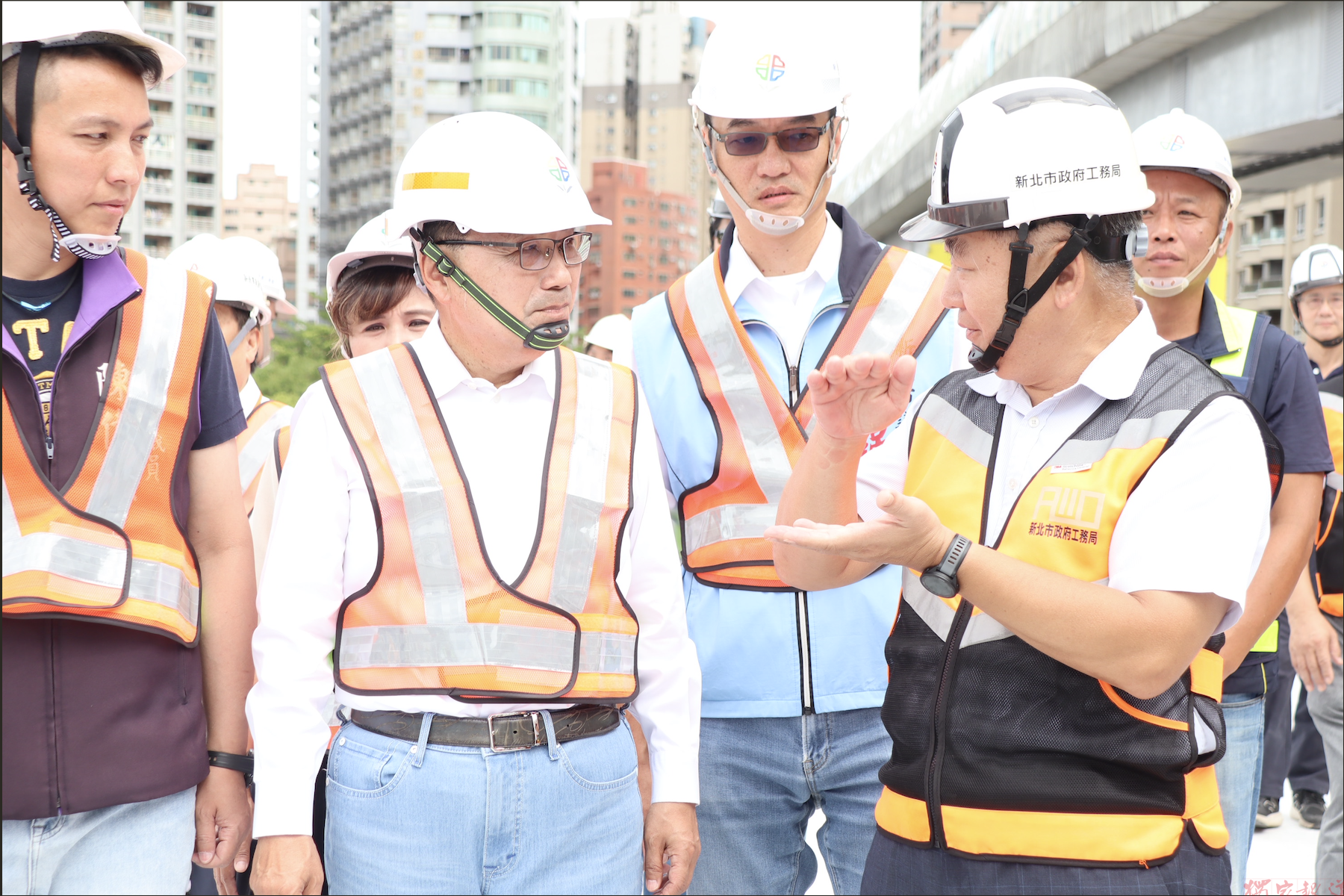 侯友宜視察淡北道路工程進度 要求工安品質並拚118年6月主線通車 侯友宜視察淡北道路工程進度 要求工安品質並拚118年6月主線通車