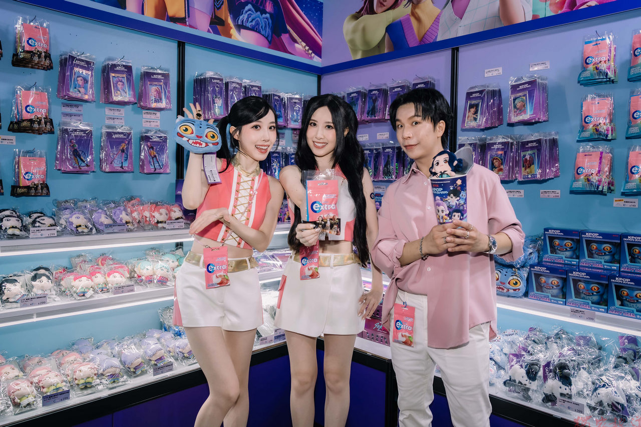 extra®無糖口香糖 × Netflix 「K-Pop 獵魔女團」 夏日限定聯名館於華山盛大開幕 extra®無糖口香糖 × Netflix 「K-Pop 獵魔女團」 夏日限定聯名館於華山盛大開幕