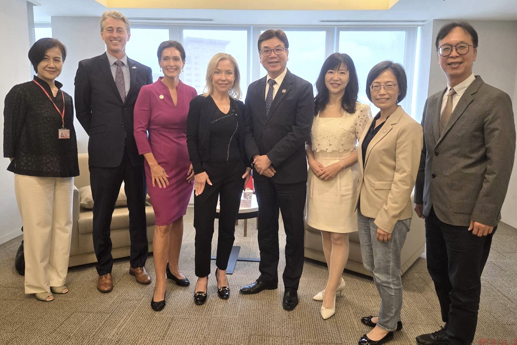 美國斯克茨代爾市長Lisa Borowsky拜會新北市深化雙方城市交流合作 美國斯克茨代爾市長Lisa Borowsky拜會新北市深化雙方城市交流合作