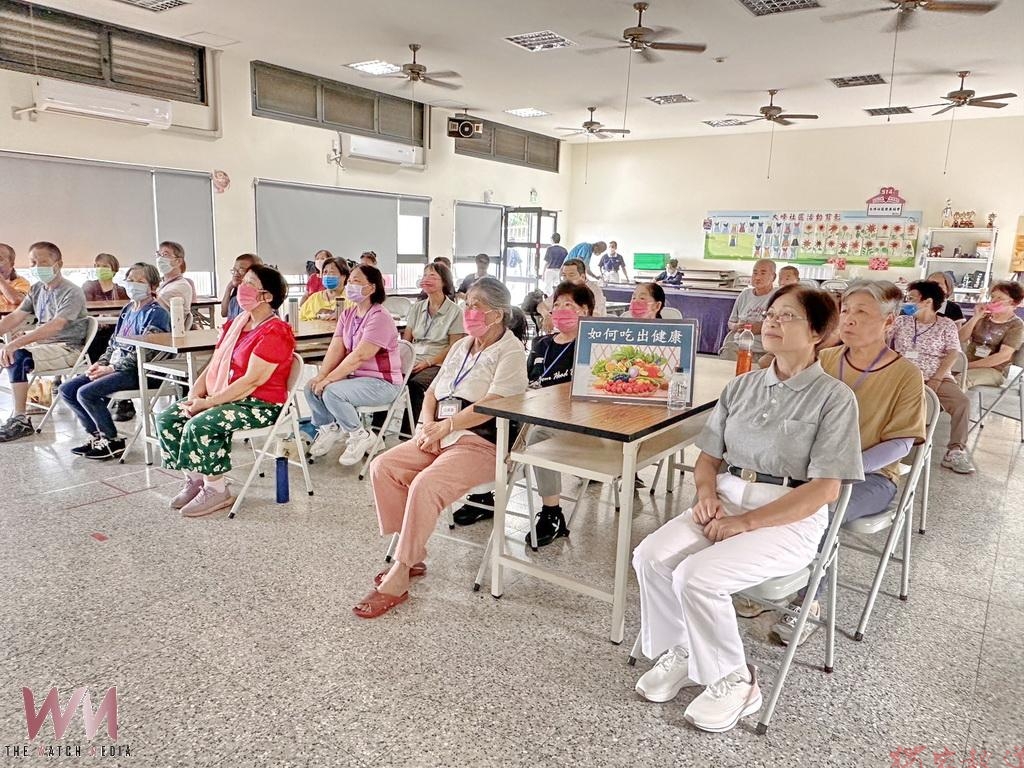 慈濟員林大峰關懷據點歡度兩週年 師兄姐製作繽紛蔬食餐盒暖心又健康! 慈濟員林大峰關懷據點歡度兩週年 師兄姐製作繽紛蔬食餐盒暖心又健康!