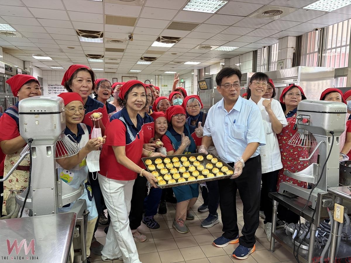 雲林家扶莪馨媽媽手作800顆蛋黃酥 傳遞中秋溫暖 雲林家扶莪馨媽媽手作800顆蛋黃酥 傳遞中秋溫暖