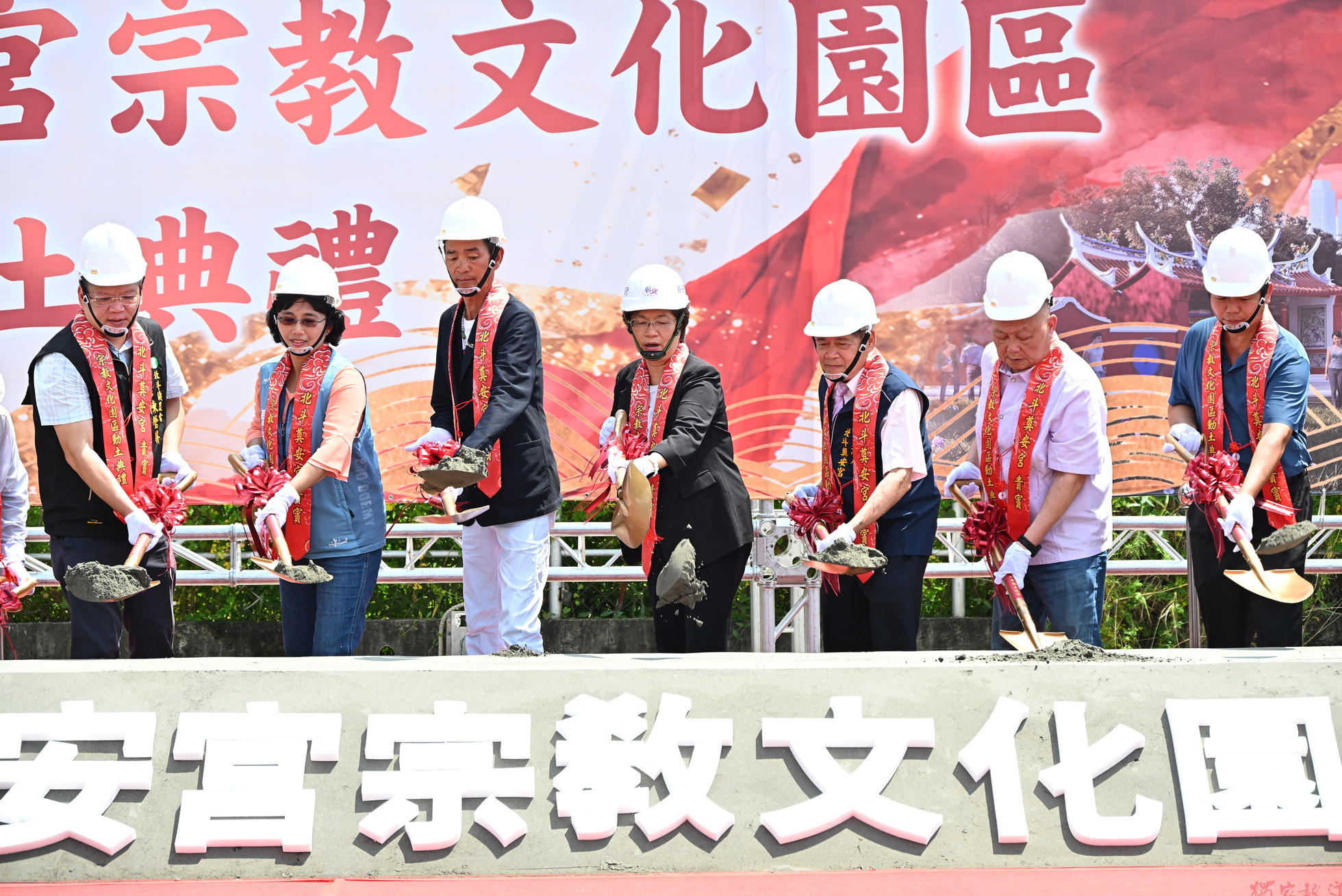 北斗人等到了!北斗奠安宮古廟終於搬回家 北斗人等到了!北斗奠安宮古廟終於搬回家