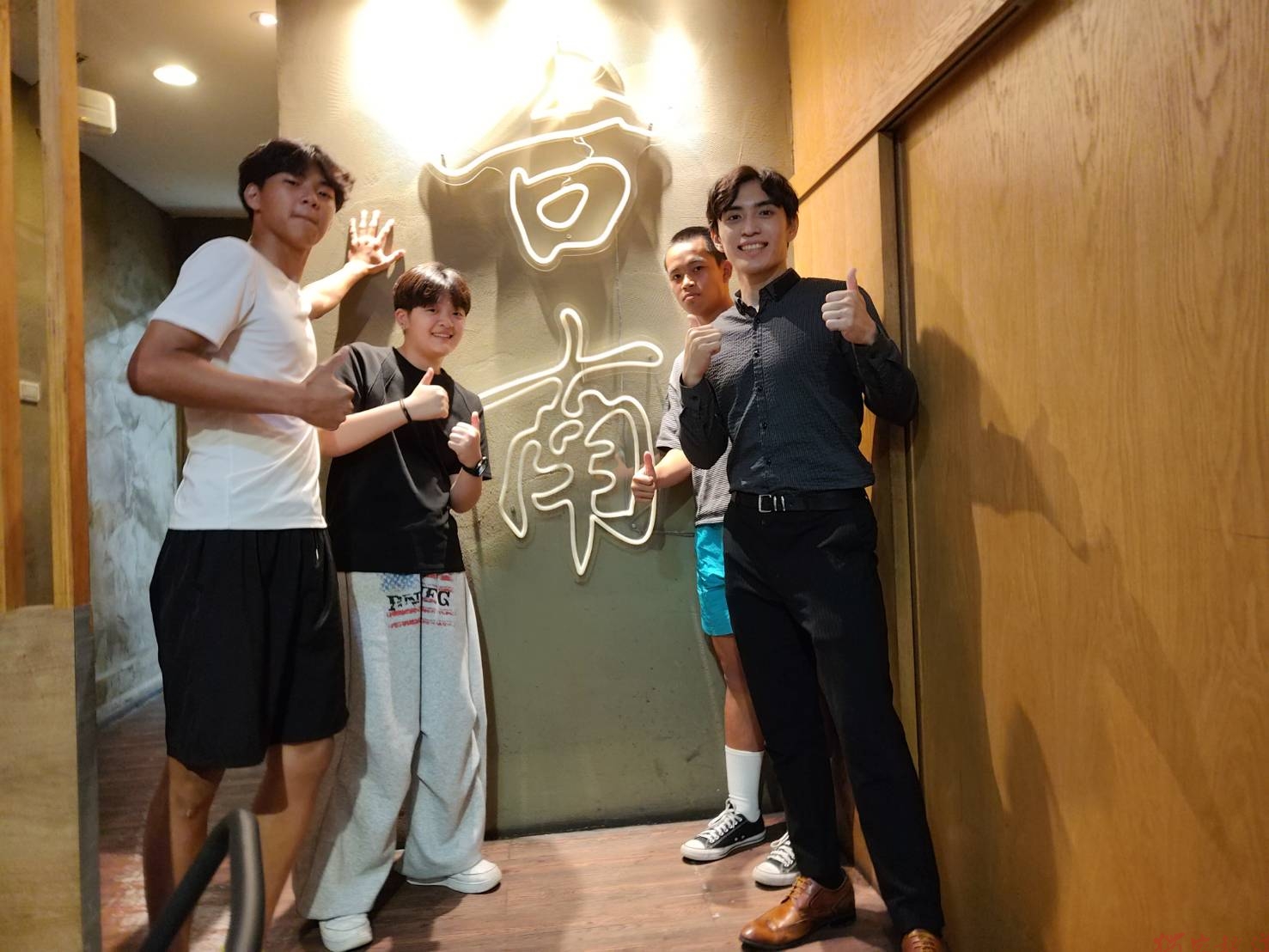 防詐不再硬邦邦 全台最會摔人的前警官黃順吉戲稱拍宣導片可以一直吃吃吃 防詐不再硬邦邦 全台最會摔人的前警官黃順吉戲稱拍宣導片可以一直吃吃吃