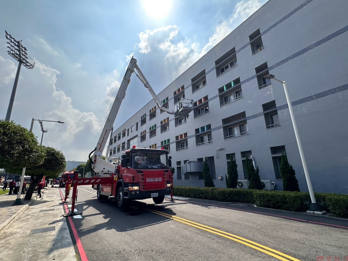 高市府消防局國訓中心辦理組合訓練 林原興:全力守護市民及國家運動選手生命安全 高市府消防局國訓中心辦理組合訓練 林原興:全力守護市民及國家運動選手生命安全