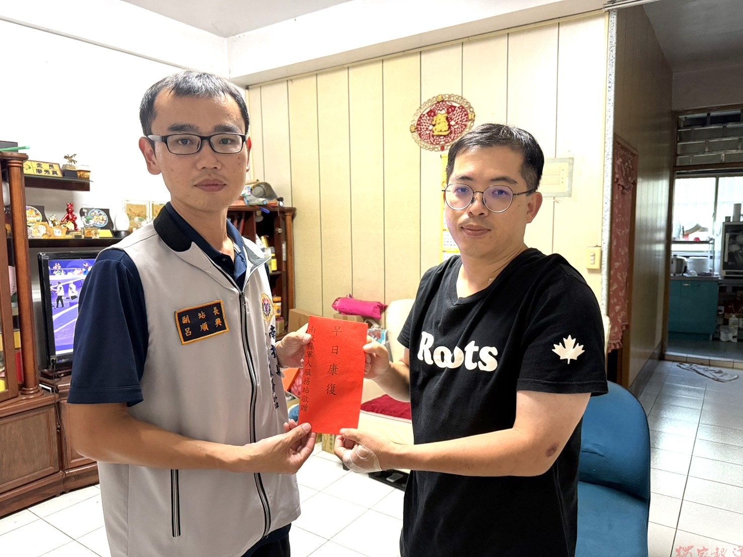 南投縣軍人服務站關懷役男致贈慰問金 南投縣軍人服務站關懷役男致贈慰問金