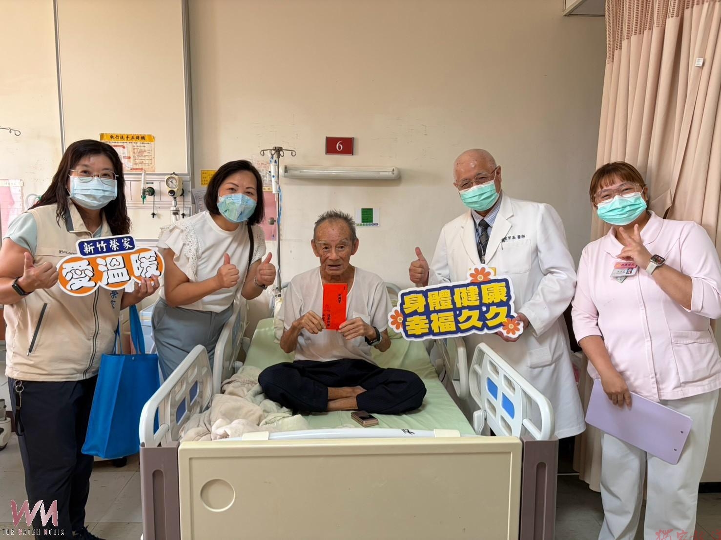 中秋暖心傳愛 新竹榮家探視住院長輩送關懷 中秋暖心傳愛 新竹榮家探視住院長輩送關懷