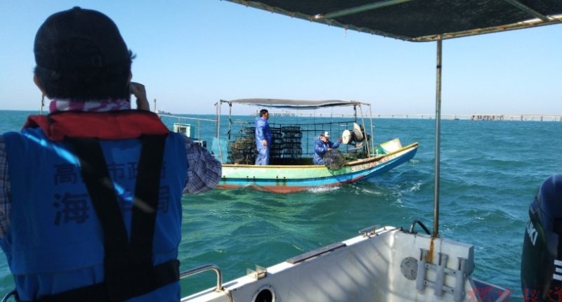 落實海洋資源保育 高雄市海洋局規劃聯合巡查清除違規佈放籠具漁具 落實海洋資源保育 高雄市海洋局規劃聯合巡查清除違規佈放籠具漁具