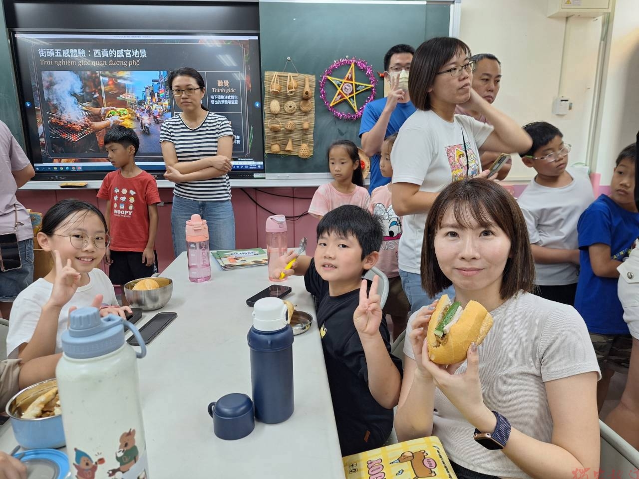 認識越南從問候開始 文祥國小親子共學玩出國際視野 認識越南從問候開始 文祥國小親子共學玩出國際視野
