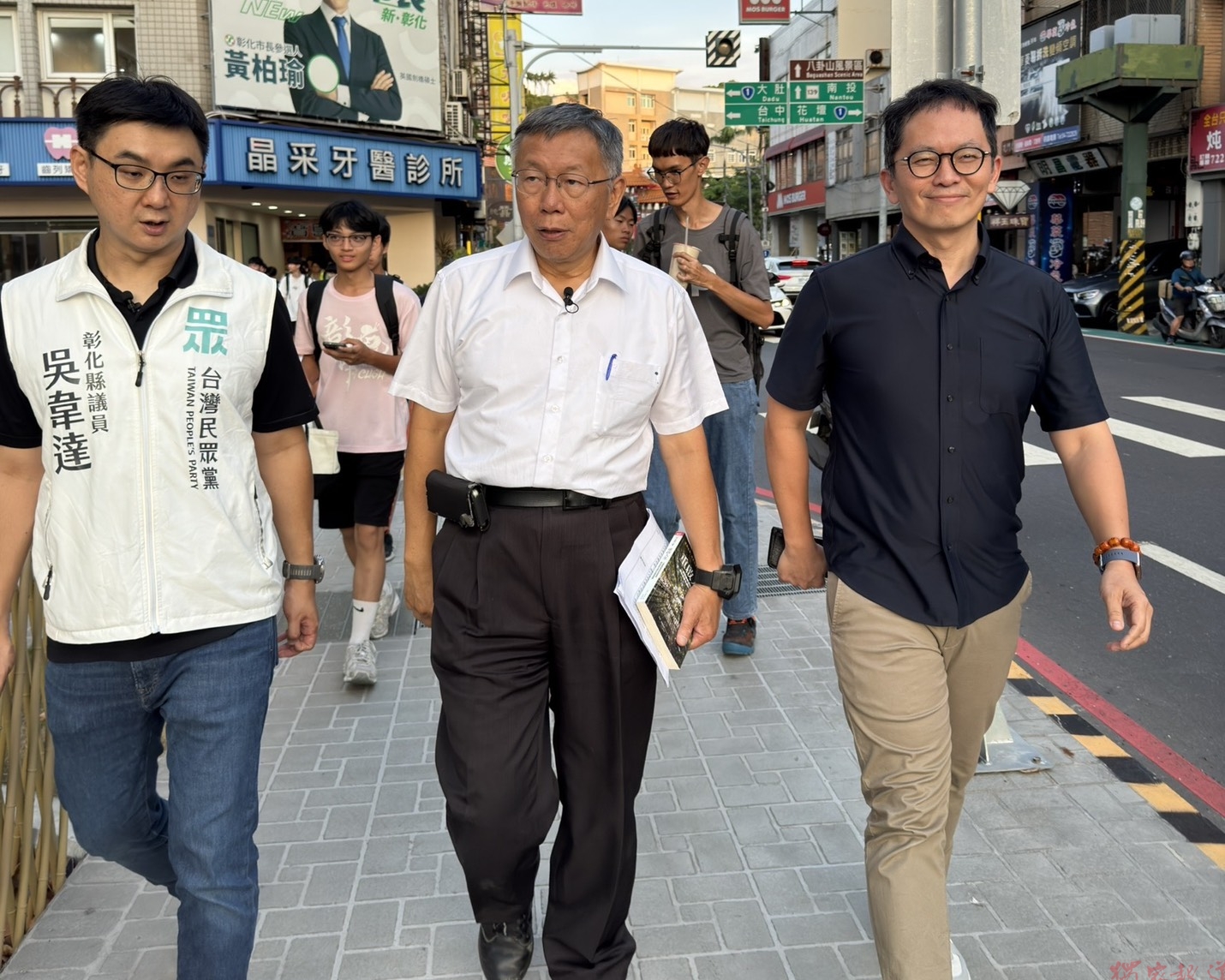 (有影片)/柯文哲陪蘇智弦走基層 柯跑遍和線伸拚第三選區 (有影片)/柯文哲陪蘇智弦走基層 柯跑遍和線伸拚第三選區