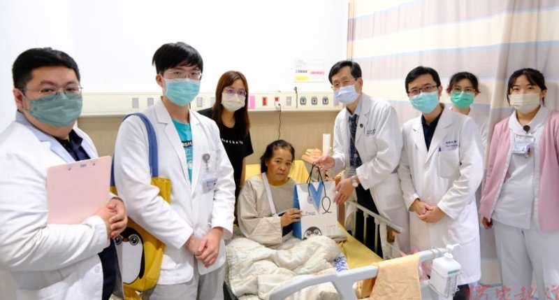 小港醫院職業醫學科LINE好友破三千人 推動一條龍照護助職災勞工重返職場 小港醫院職業醫學科LINE好友破三千人 推動一條龍照護助職災勞工重返職場