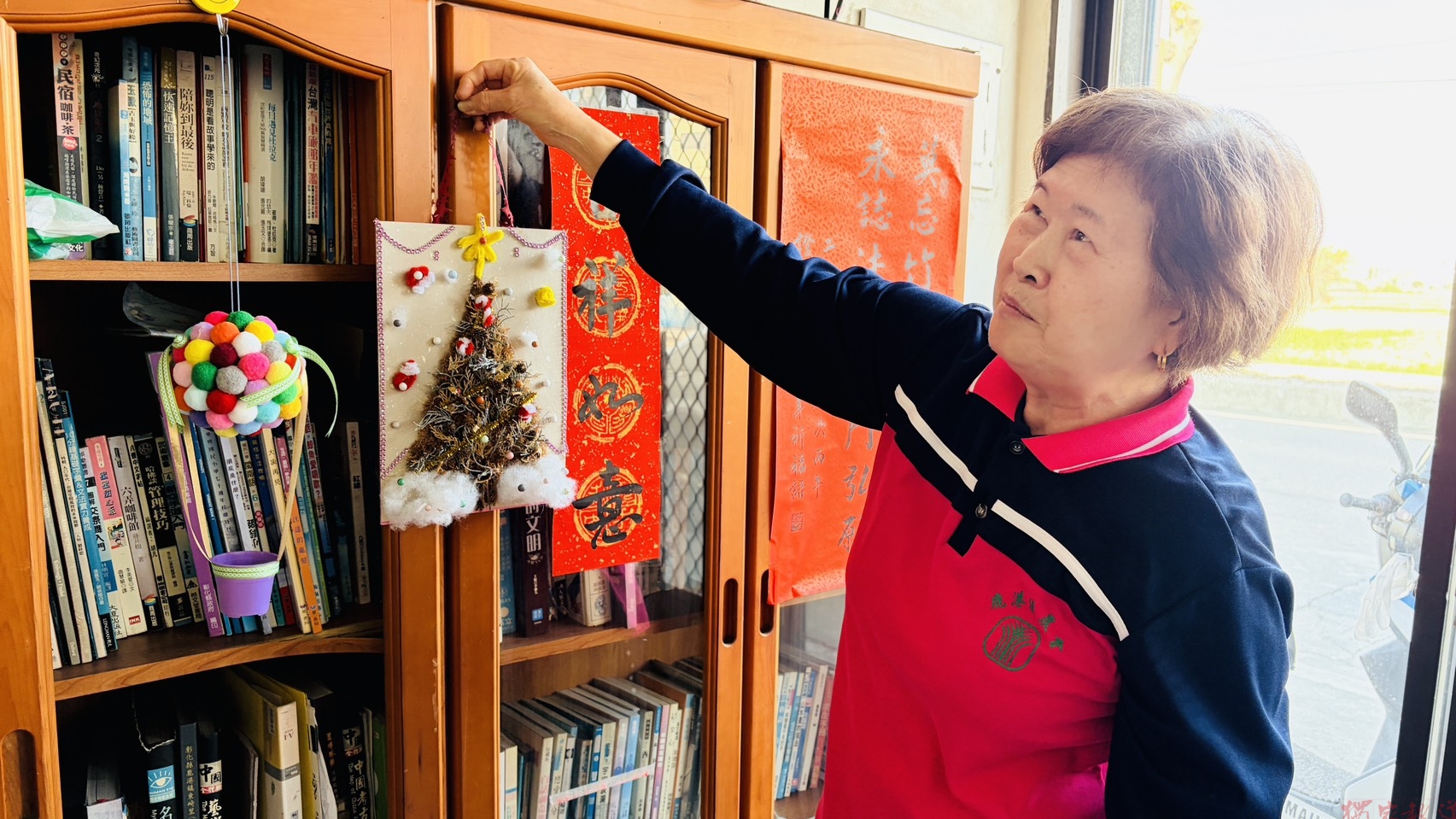 (有影片)/嫁來台30年才找到自己 72歲潘娩靠編織活出第二人生 (有影片)/嫁來台30年才找到自己 72歲潘娩靠編織活出第二人生