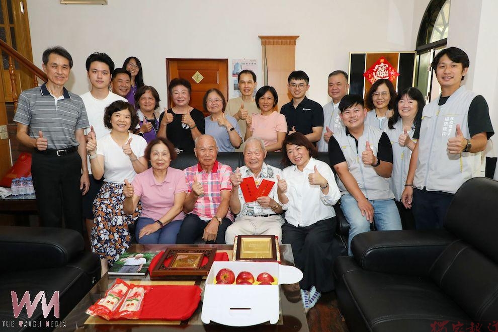 嘉義市重陽敬老5.4萬長者受惠 黃敏惠市長親訪百歲人瑞賀壽 嘉義市重陽敬老5.4萬長者受惠 黃敏惠市長親訪百歲人瑞賀壽