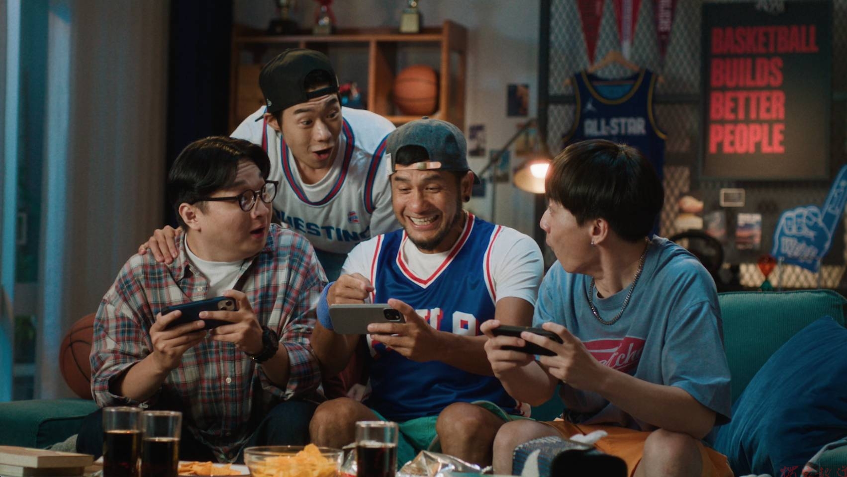 網友玩梗多年終於成真!張震嶽接拍NBA手遊廣告 網友玩梗多年終於成真!張震嶽接拍NBA手遊廣告