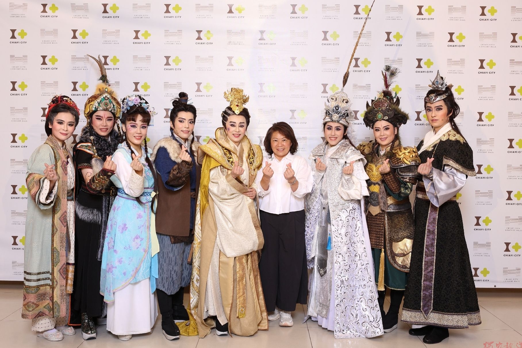 明華園《皇昭令》全球首演獻嘉義 孫翠鳳領銜演出座無虛席 明華園《皇昭令》全球首演獻嘉義 孫翠鳳領銜演出座無虛席
