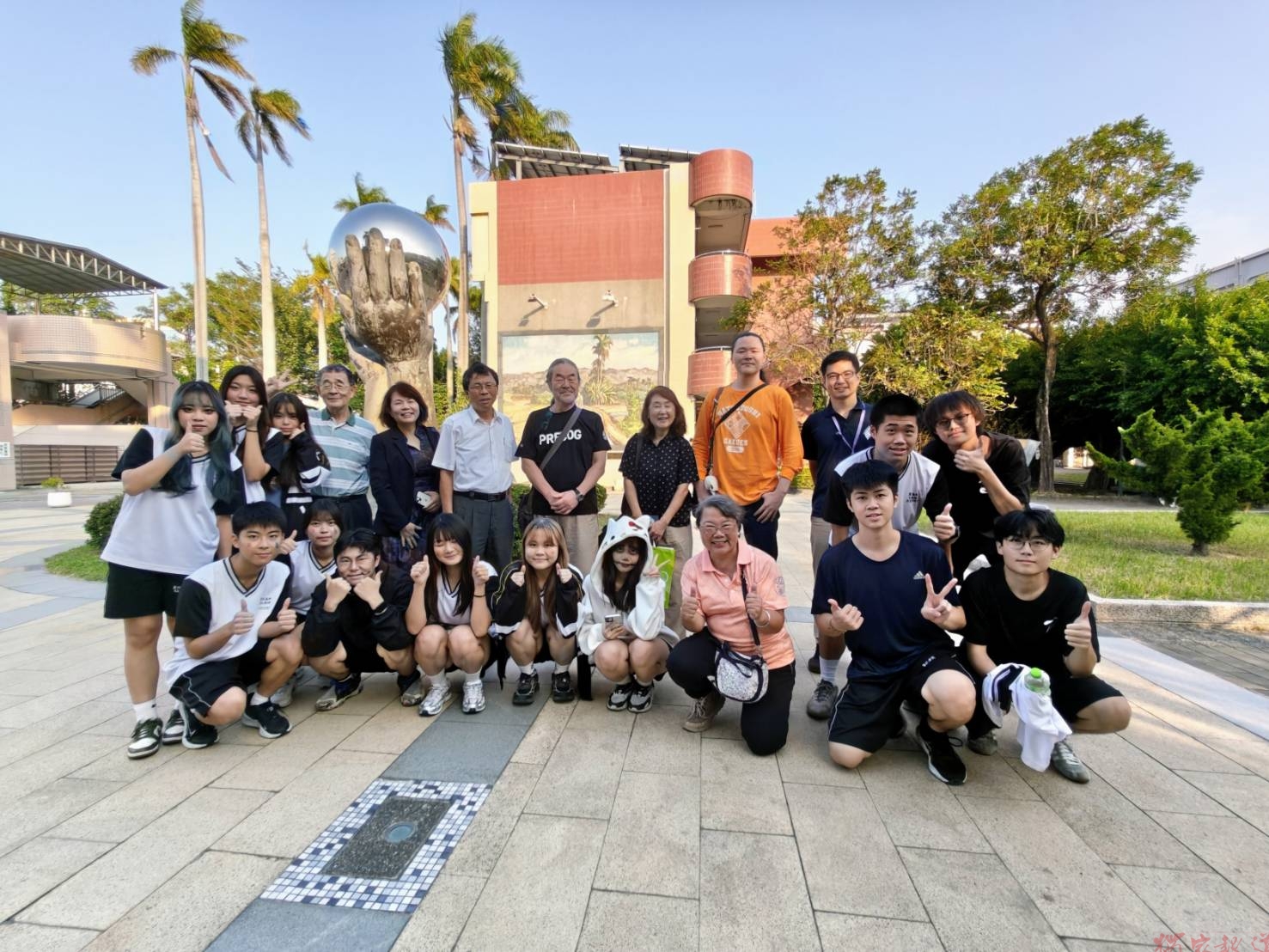 員高90周年校慶前夕迎來跨海尋根 創校校長孫子與曾孫返台 追尋家族記憶 員高90周年校慶前夕迎來跨海尋根 創校校長孫子與曾孫返台 追尋家族記憶