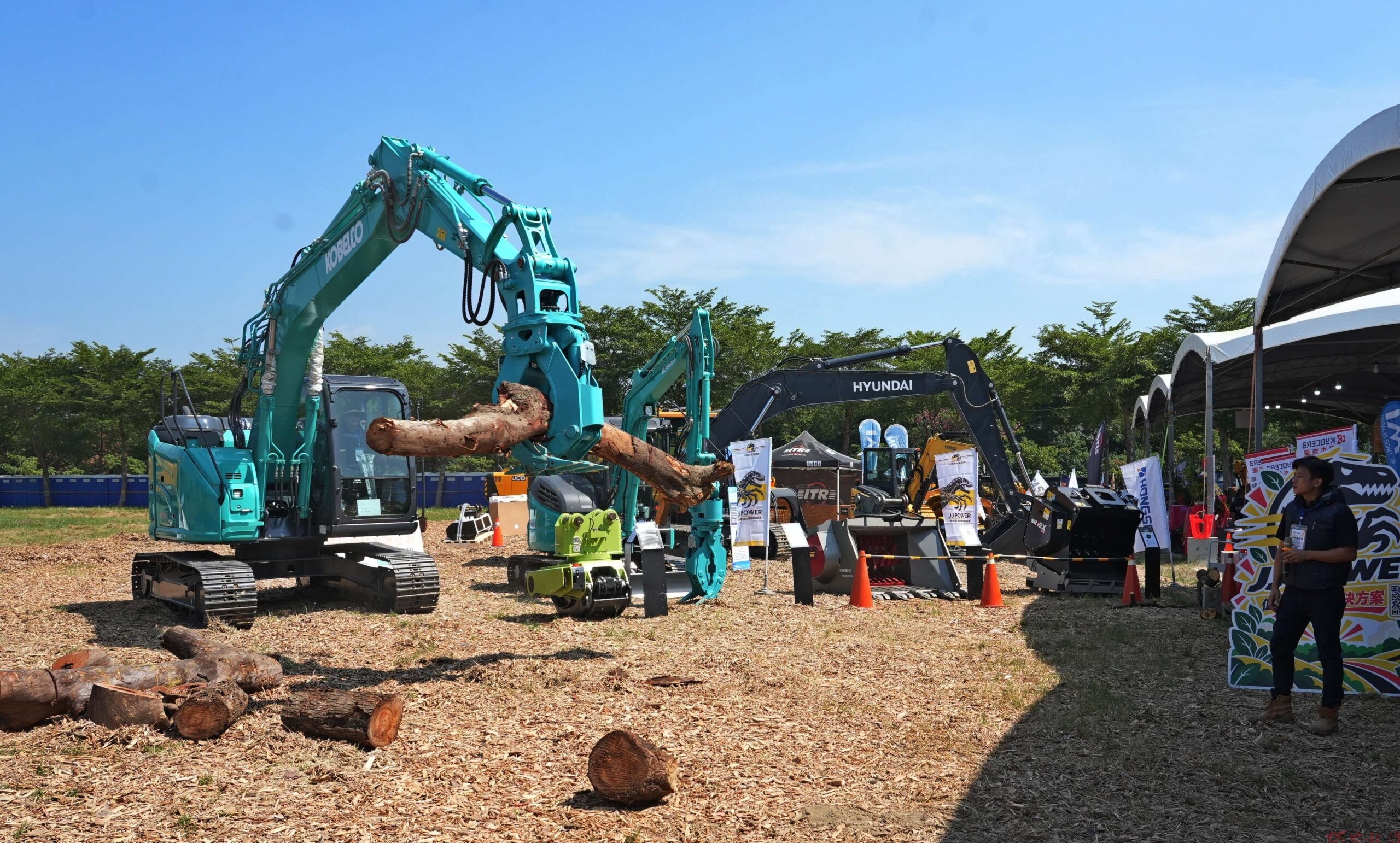 雲林農機展20週年盛大登場 近400家廠商展現智慧農業新趨勢 雲林農機展20週年盛大登場 近400家廠商展現智慧農業新趨勢