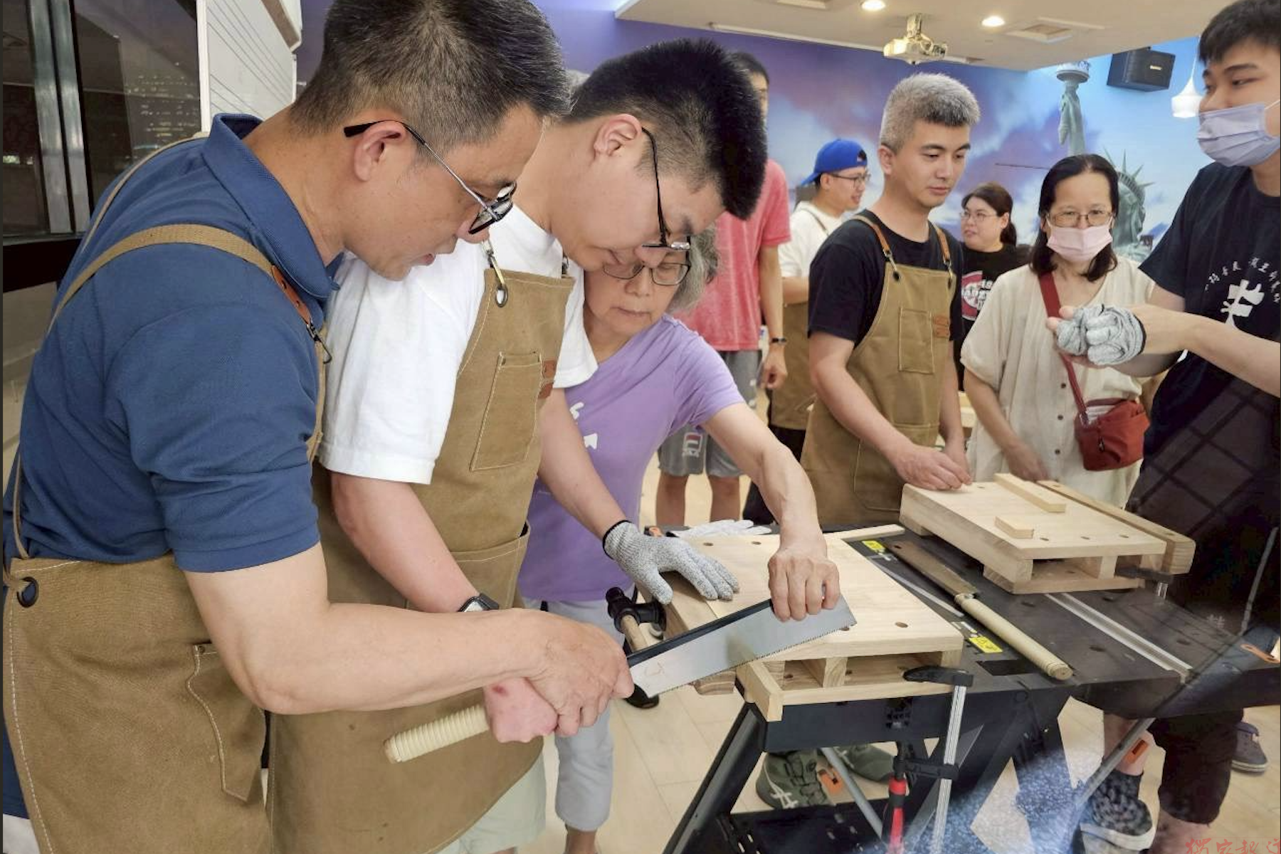 希望共好協會舉辦第七屆星星藝術季 結合AI創作與木箱鼓演出展現身心障礙學員潛能 希望共好協會舉辦第七屆星星藝術季 結合AI創作與木箱鼓演出展現身心障礙學員潛能