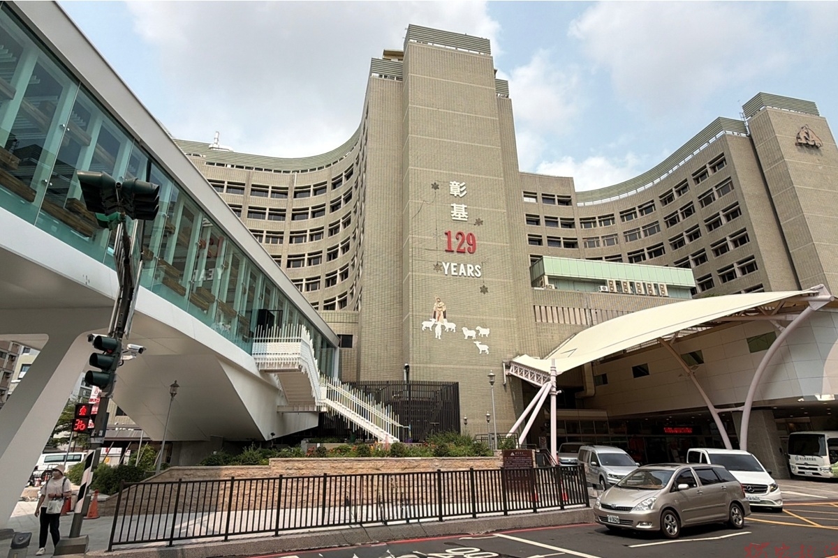 颱風來襲彰基門診仍照常 癌友大讚佛心 颱風來襲彰基門診仍照常 癌友大讚佛心