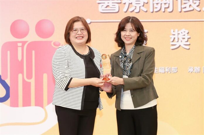 20260104201921_0_fba058