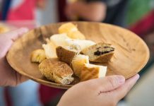 嘉縣推庇護工場公益中秋禮盒 籲社會大眾加入愛心採購