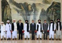 中國與阿富汗塔利班交歡 王毅宣稱舉足輕重的政治力量