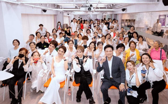 2beb7513-2c0f-499a-a7c5-58cd084f3b1b