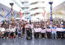 38女神節快樂 中市贈玫瑰花環表揚28位傑出女力 38女神節快樂 中市贈玫瑰花環表揚28位傑出女力