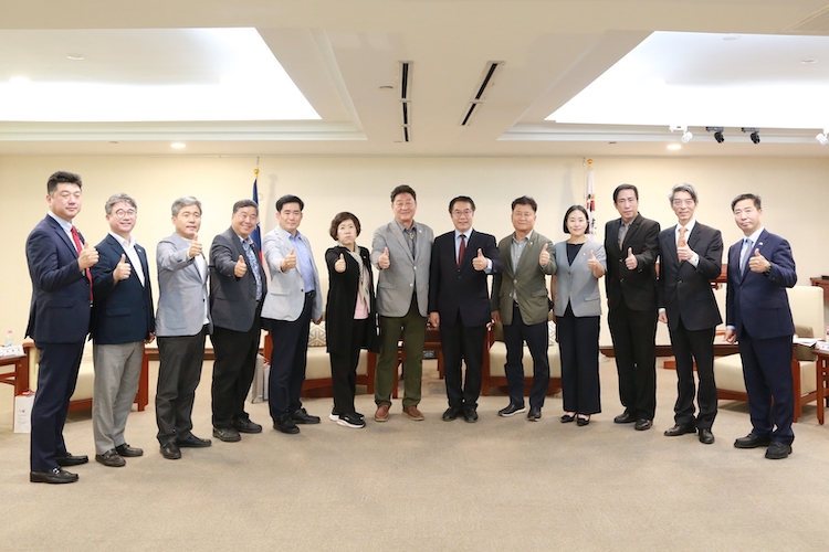韓國慶州市議員台灣親善協會訪台南，期盼深化交流。（圖／台南市政府提供）